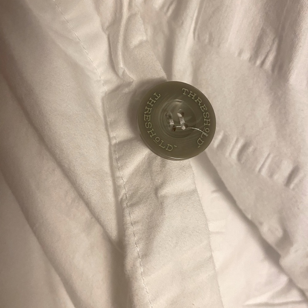 Practically new white Threshold Queen duvet and Sham set